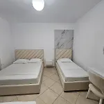 Emel شقة كساميل