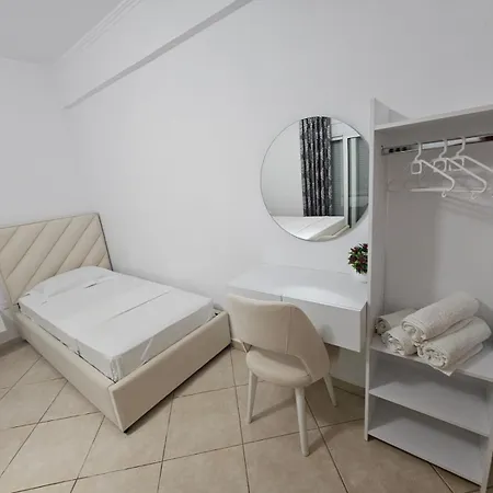 Emel Διαμέρισμα *