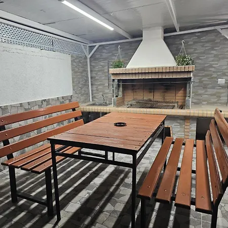 Emel * Εξαμίλιο