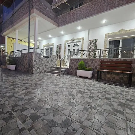 Emel * Εξαμίλιο